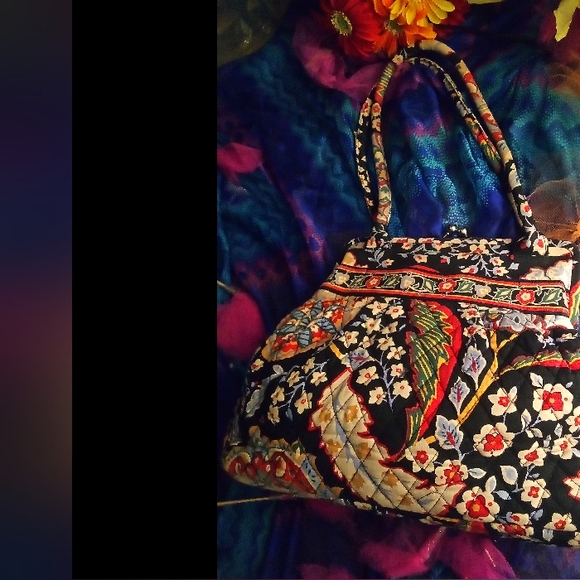 Vera Bradley - Picture 6 of 16